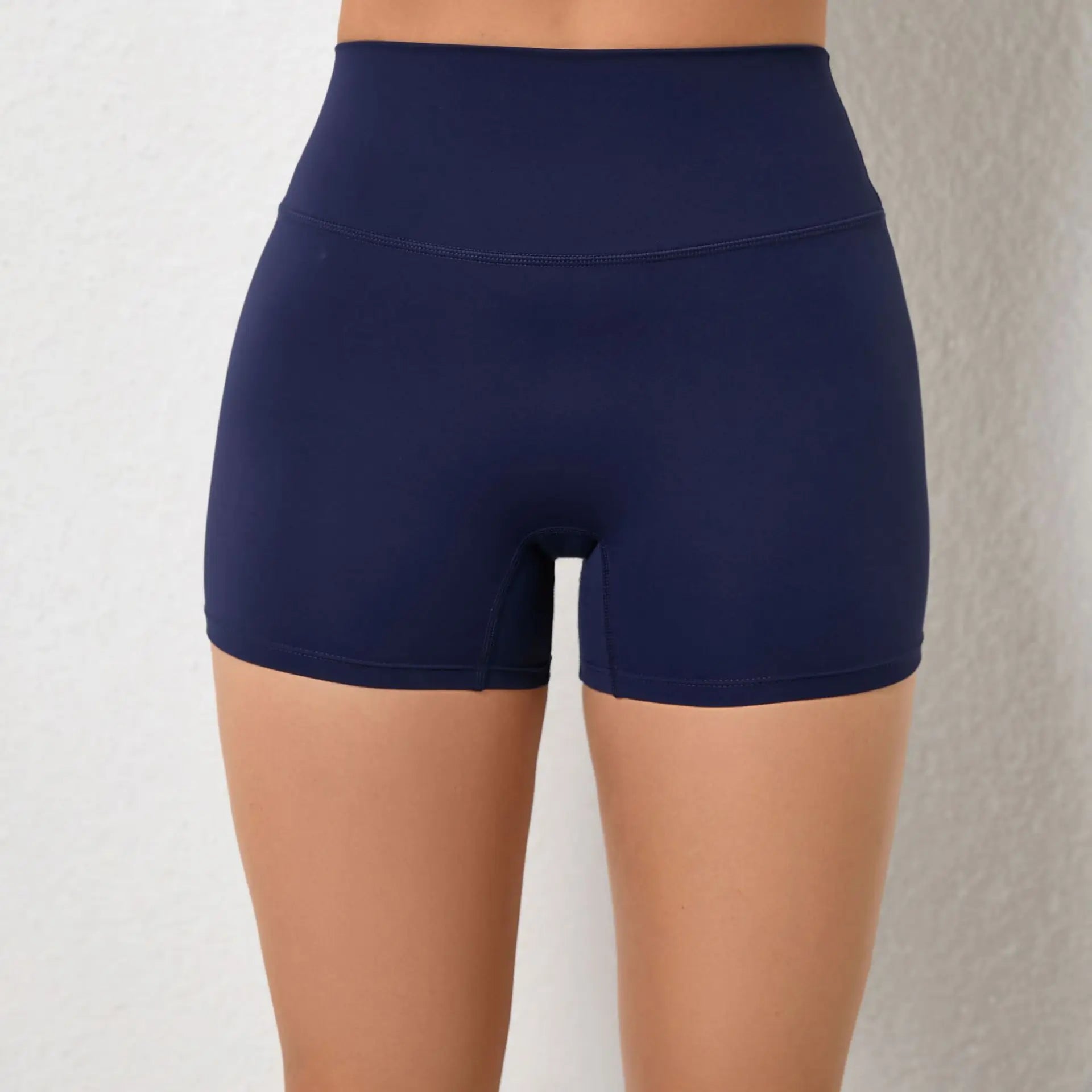 Shorts Deportivos Push Up Blancos con Tejido Ajustado – Belovecraft™