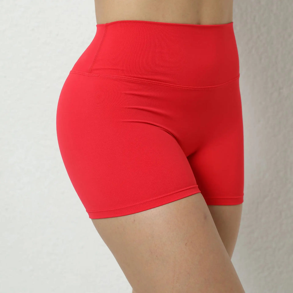 Shorts Deportivos Push Up Blancos con Tejido Ajustado – Belovecraft™