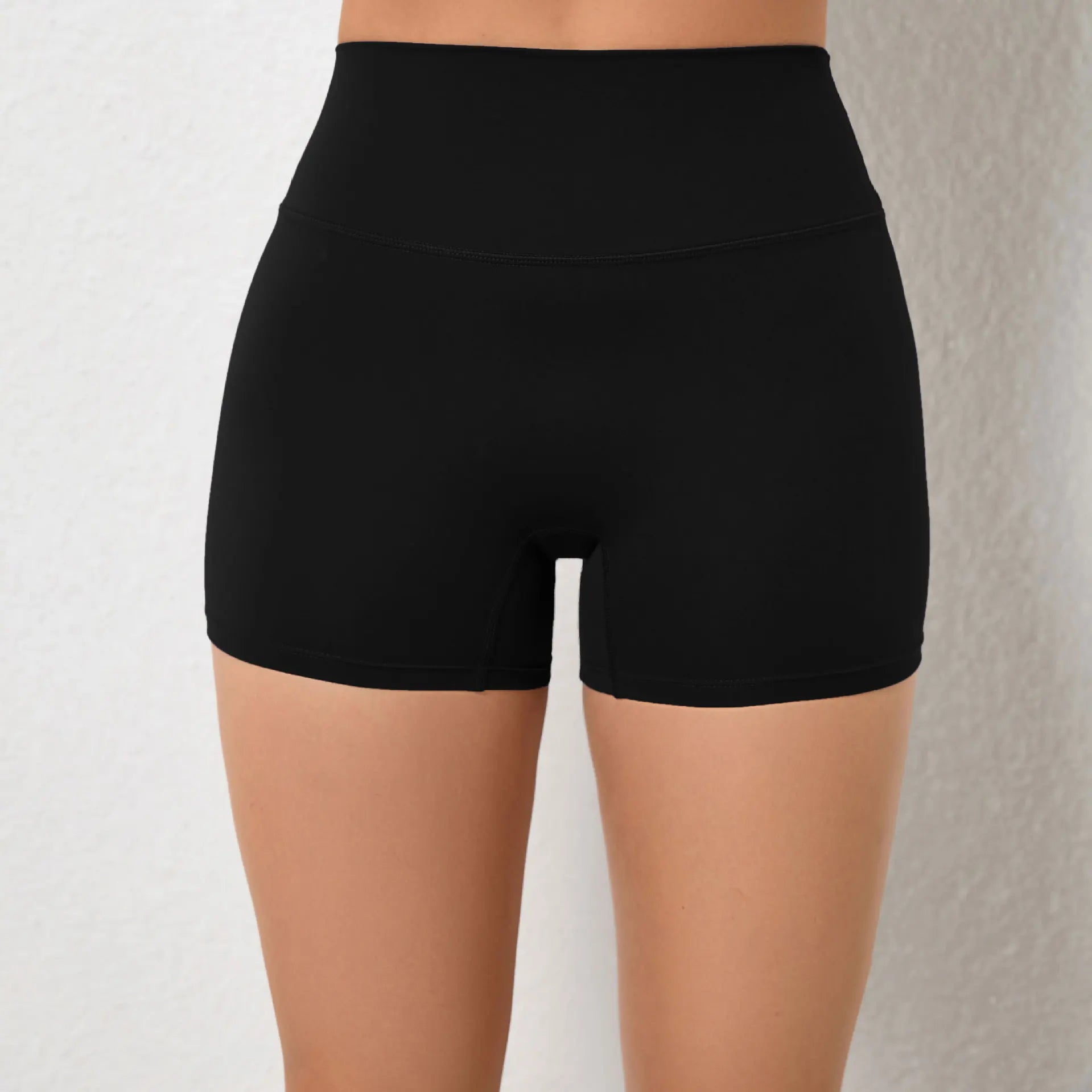 Shorts Deportivos Push Up Blancos con Tejido Ajustado – Belovecraft™